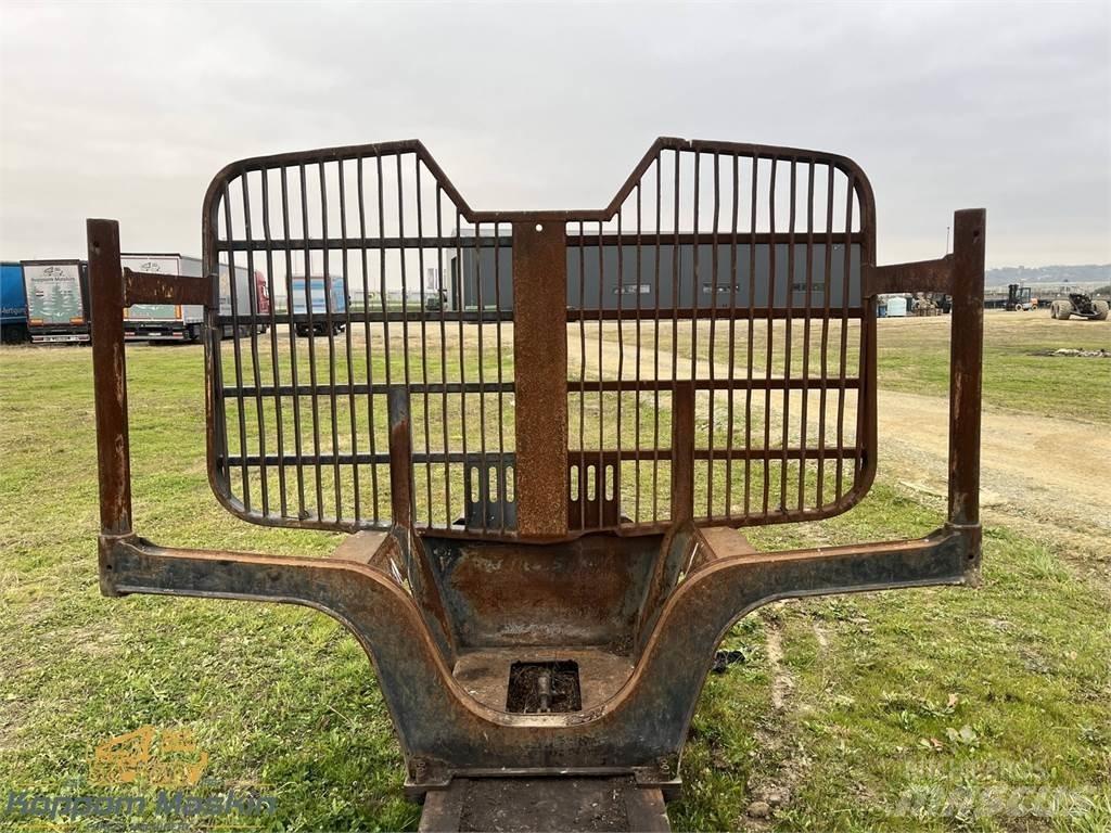 John Deere 1210E Další komponenty