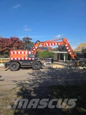 Hitachi Zaxis 140 W Kolová rýpadla