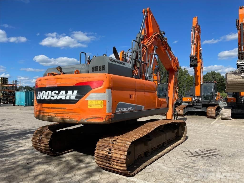 Doosan DX235LC-5 Pásová rýpadla