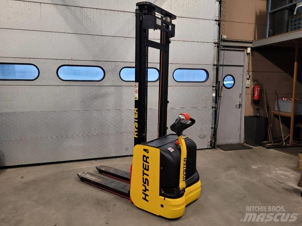 Hyster S 1.6 Ručně vedené vysokozdvižné vozíky