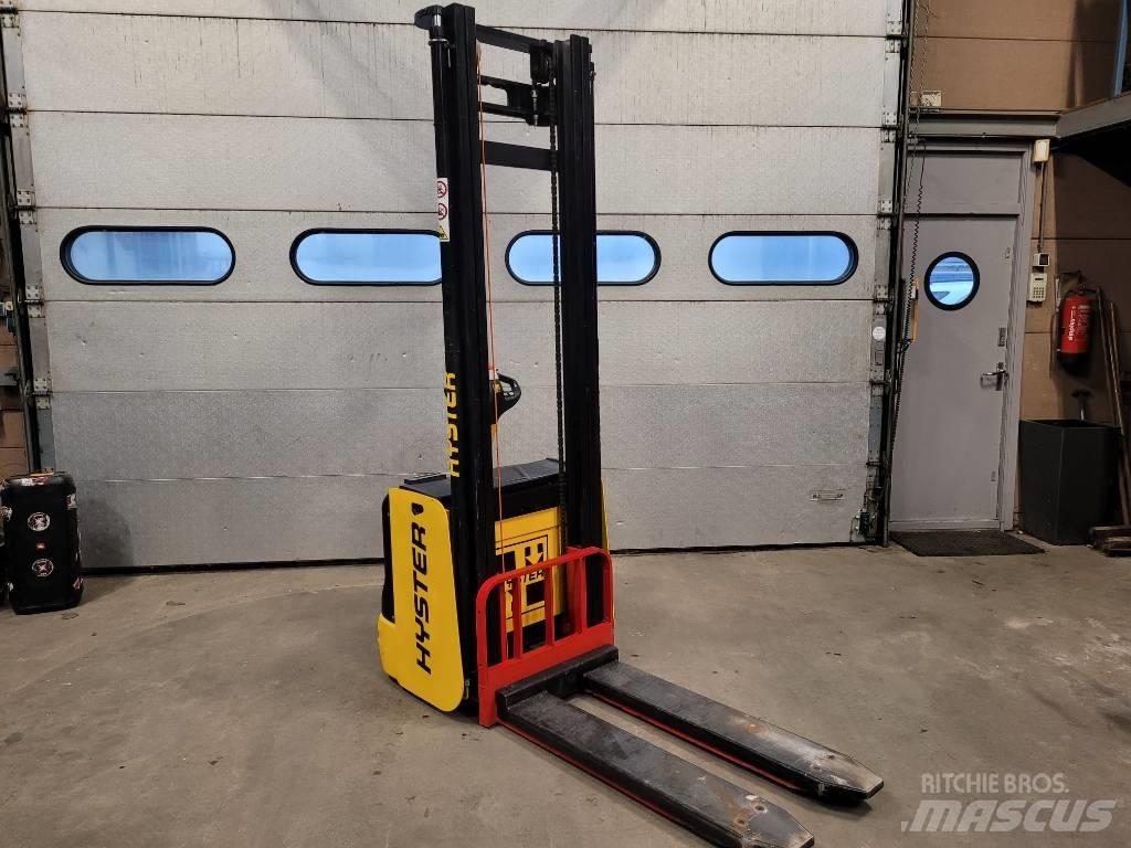 Hyster S 1.6 Ručně vedené vysokozdvižné vozíky