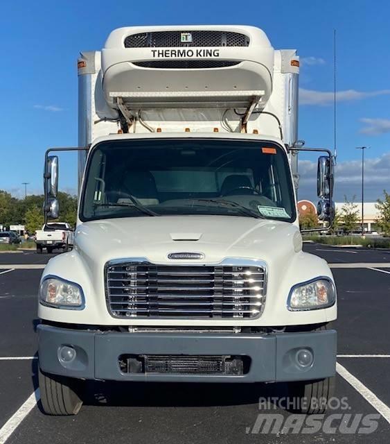 Freightliner M2 106 Chladírenské nákladní vozy