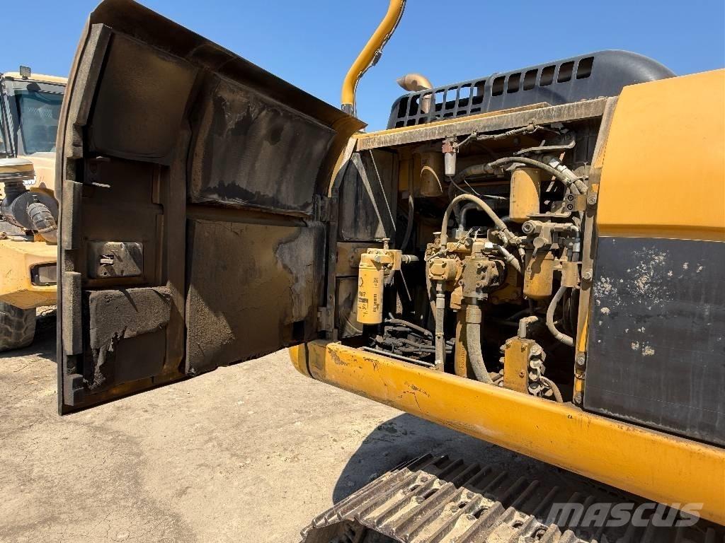 CAT 324 D Pásová rýpadla