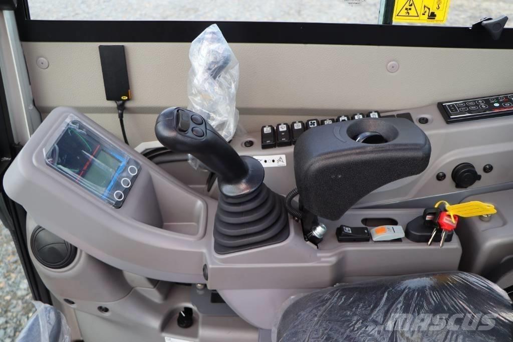 Takeuchi TB325R Mini rýpadla < 7t