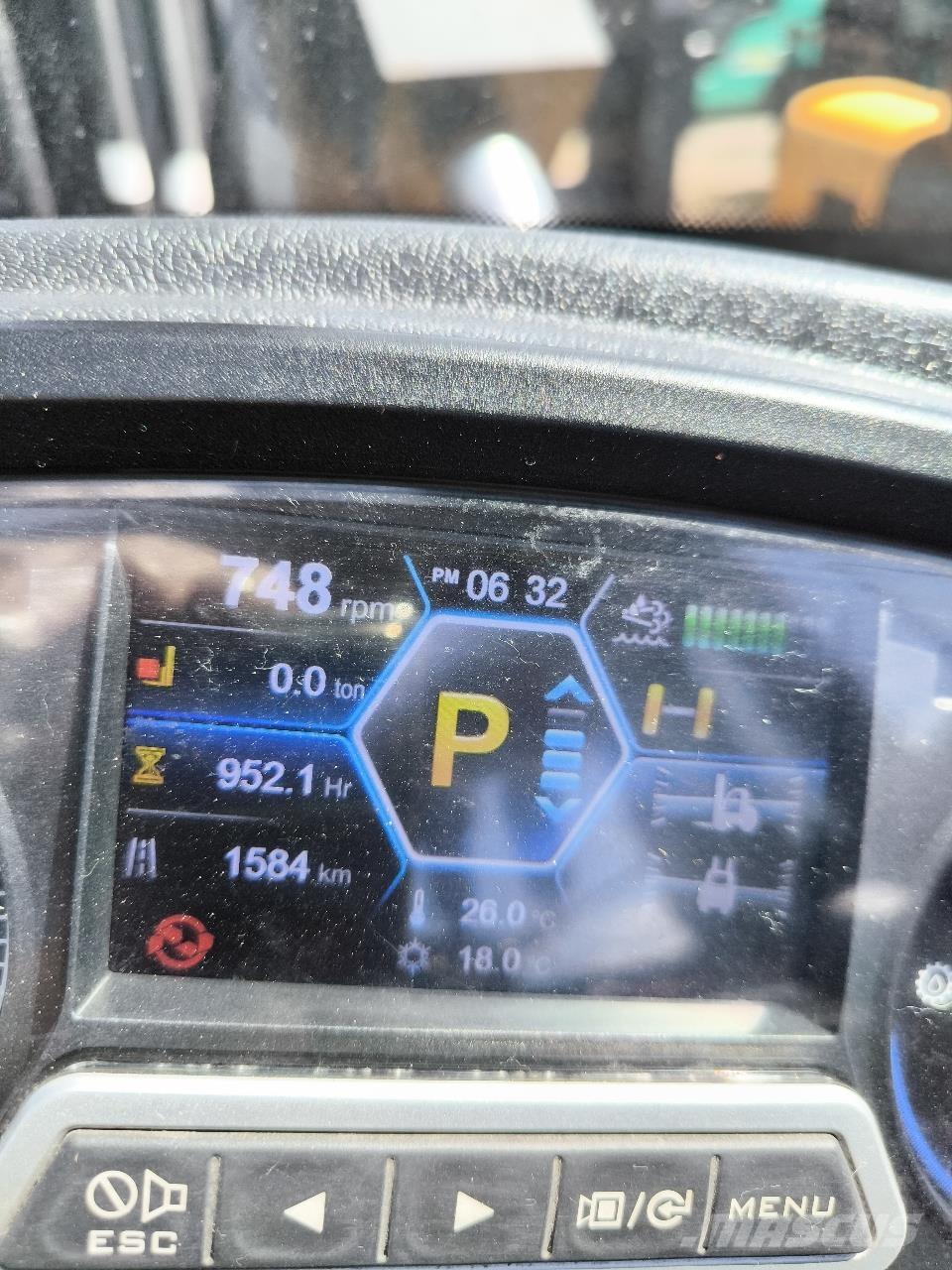 Hyundai 160D-9L Závěsné vysokozdvižné vozíky