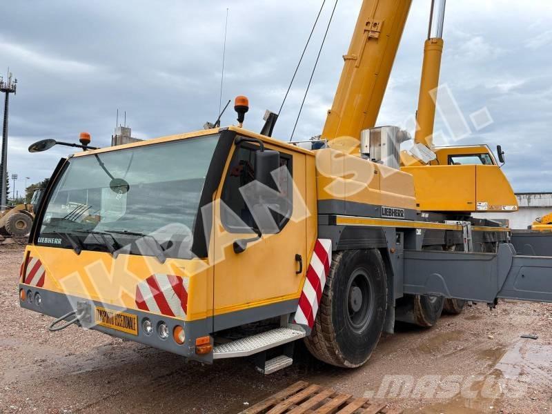 Liebherr LTM1200-5.1 Univerzální terénní jeřáby