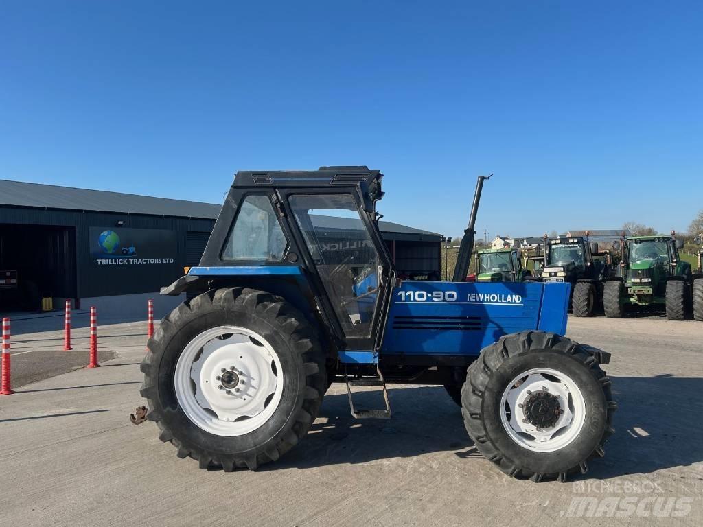 New Holland 110-90 Traktory