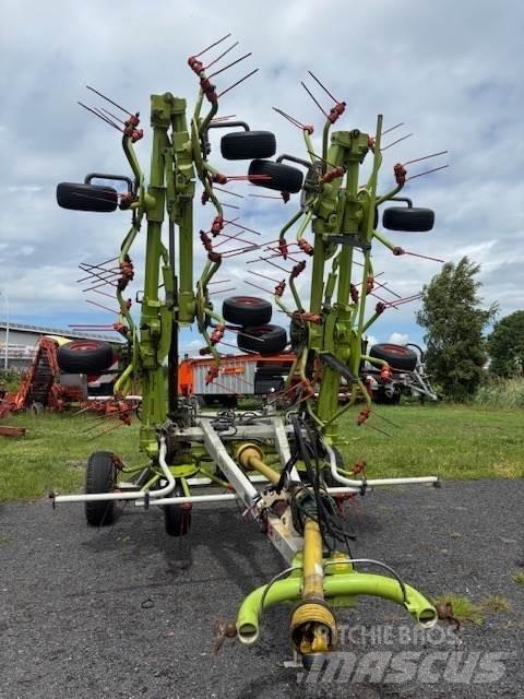 CLAAS Volto 1100 T Obraceče a shrabovače sena