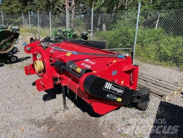 Fransgård SV 2500 Obraceče a shrabovače sena