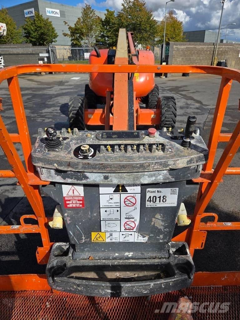 JLG 600 AJ Kloubové plošiny