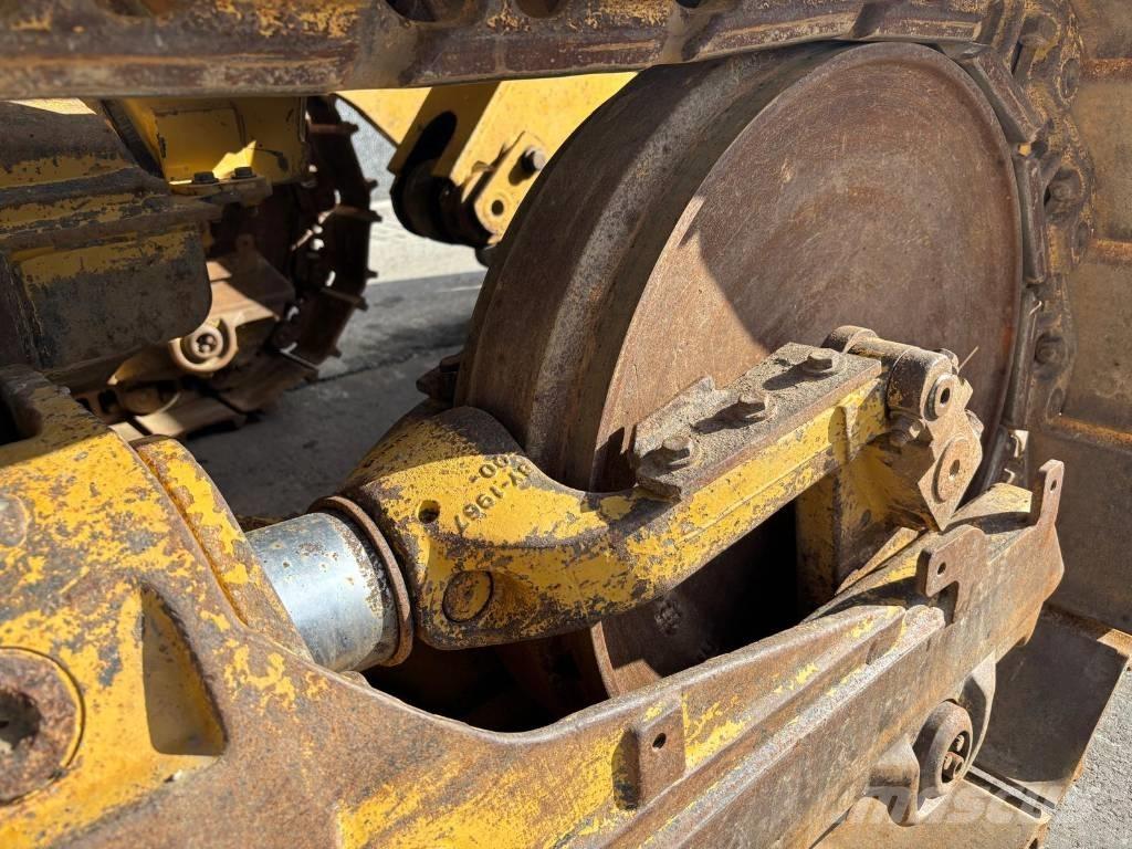 CAT 953 D Pásové nakladače