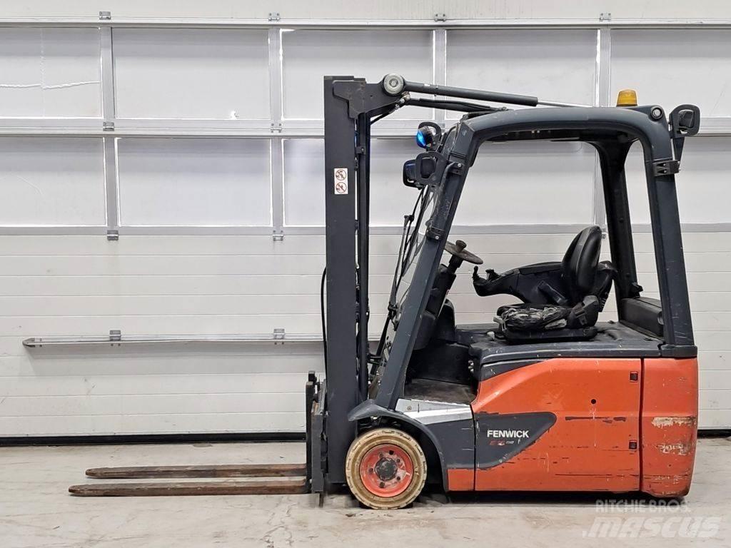 Linde E16-02 Akumulátorové vozíky
