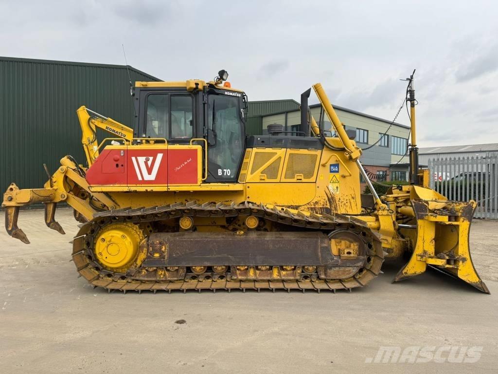 Komatsu D 65 PX-18 Pásové dozery