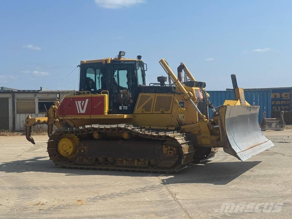 Komatsu D 65 PX-18 Pásové dozery
