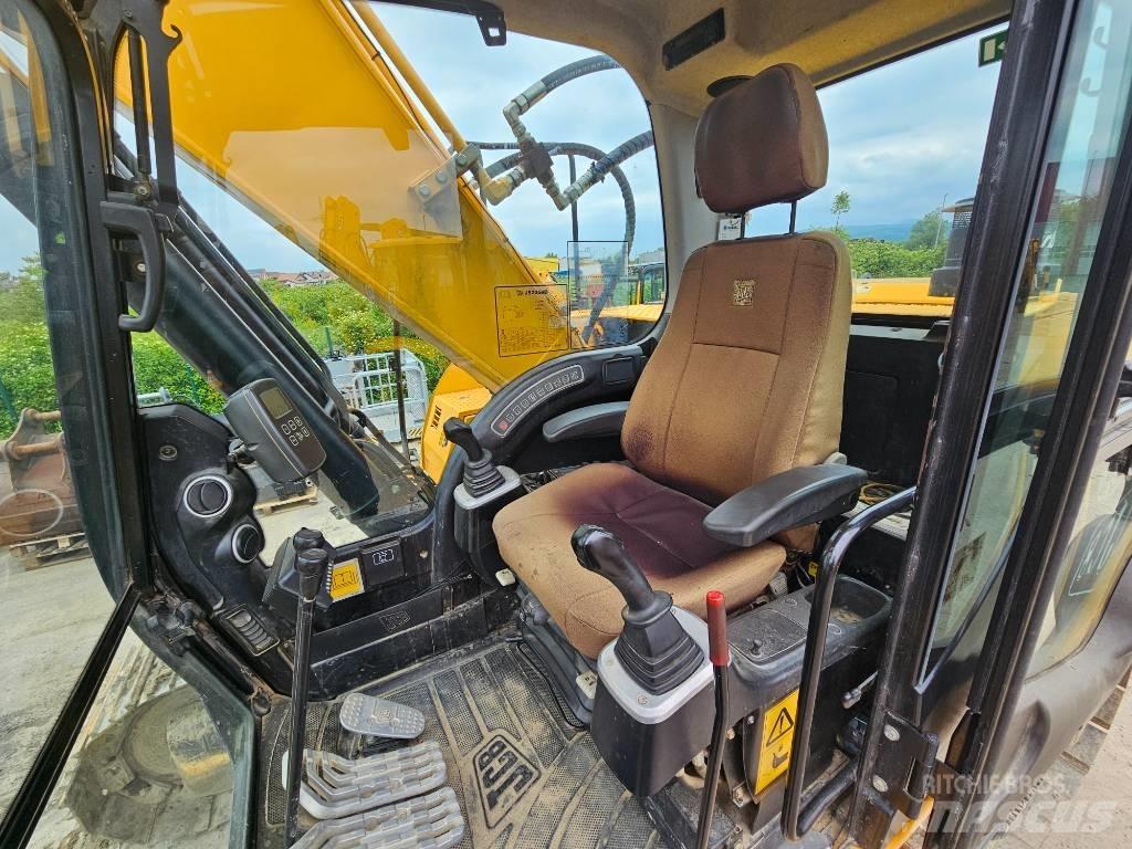 JCB 235 HD Pásová rýpadla