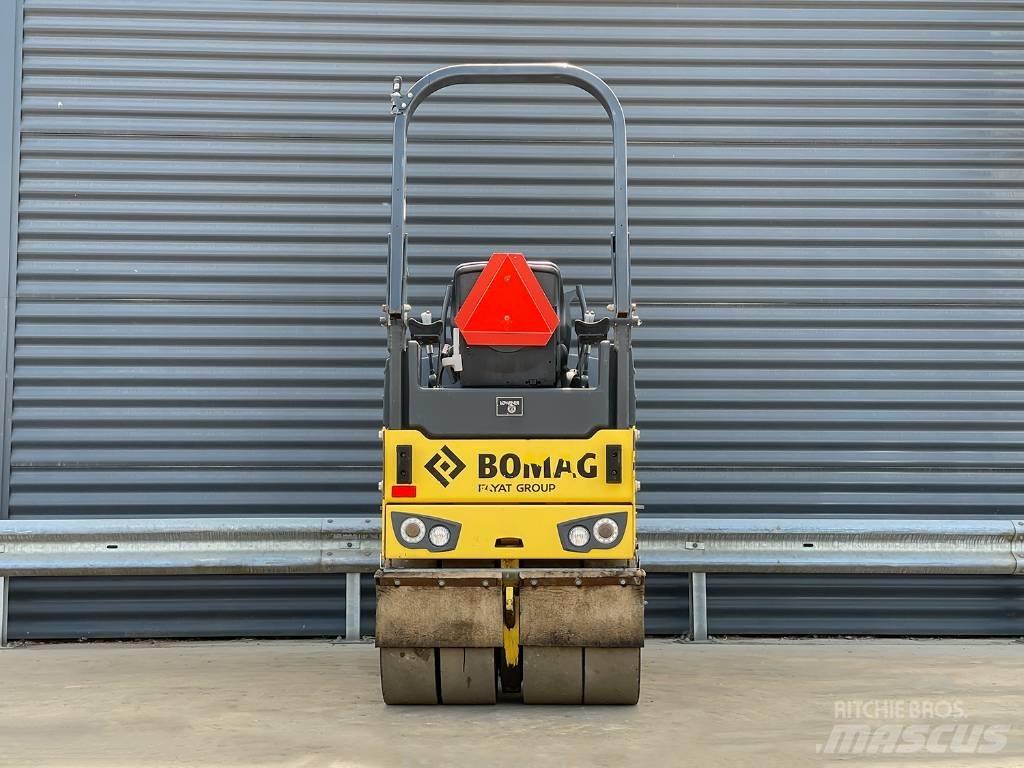 Bomag BW 100 AC-5 Kombinované válce