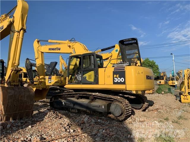 Komatsu PC300-7 Pásová rýpadla