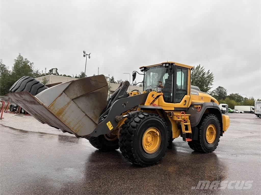 Volvo L110H Kolové nakladače