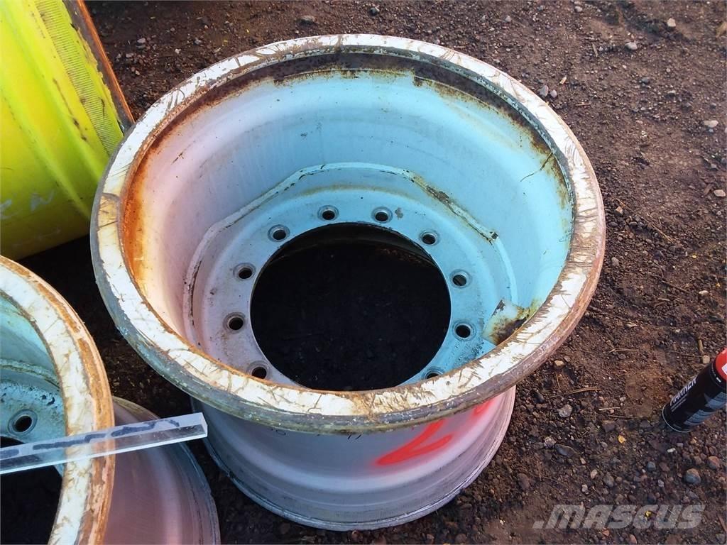 Valmet 890 20x26,5 Pneumatiky, kola a ráfky