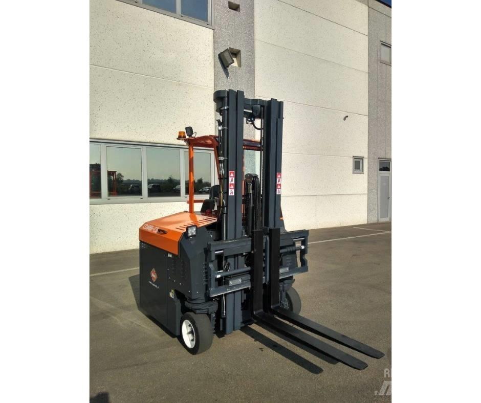 Combilift C3000CBE Vozíky do úzkých uliček