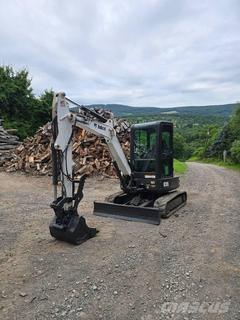 Bobcat E 35 Mini rýpadla < 7t