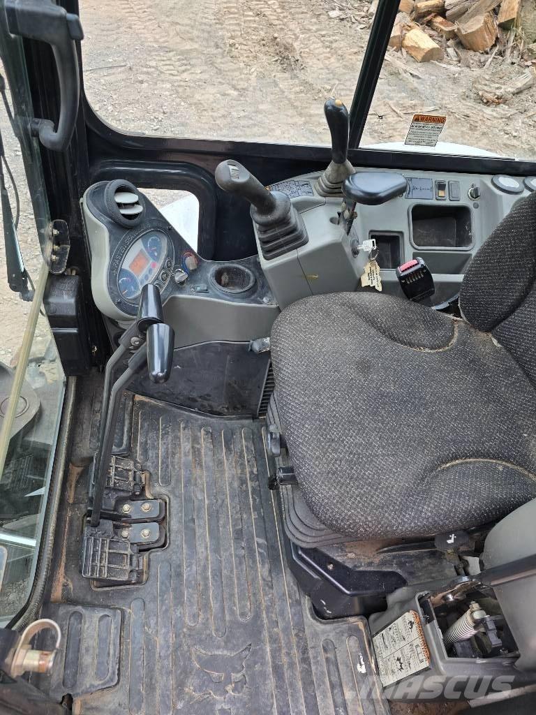 Bobcat E 35 Mini rýpadla < 7t