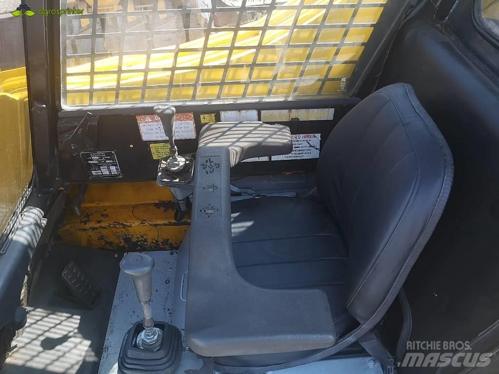 JCB 185 HB Smykem řízené nakladače
