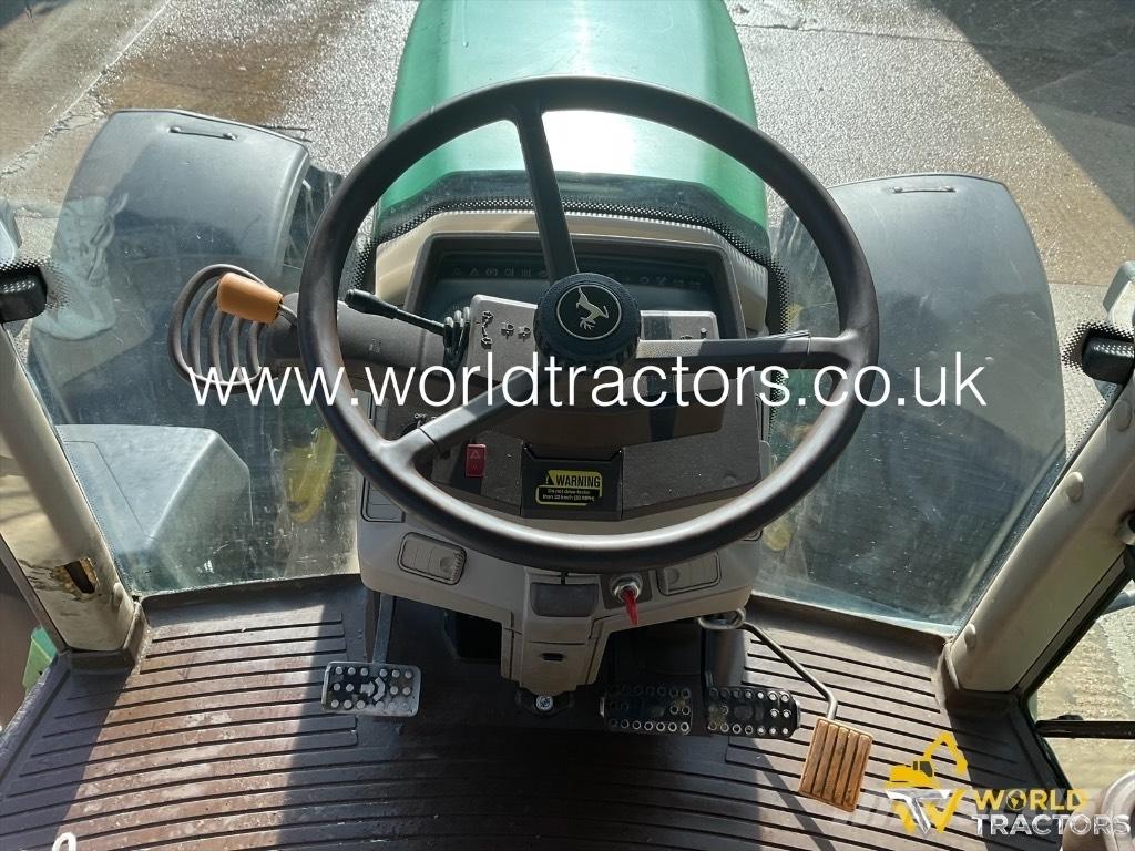 John Deere 6920 S Traktory
