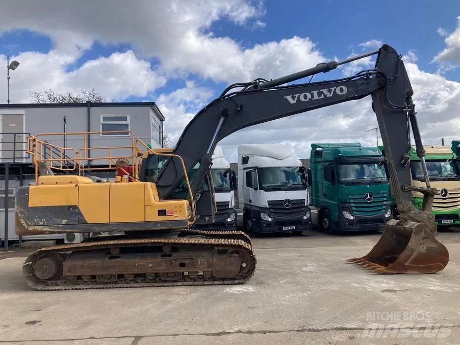 Volvo EC 220 DL Pásová rýpadla