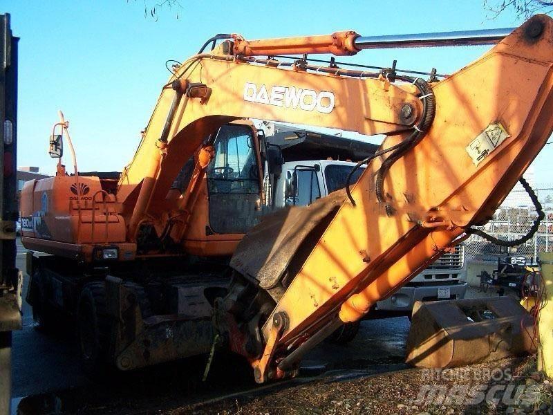 Daewoo S180W Kolová rýpadla