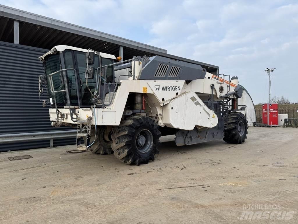 Wirtgen WR 240I Recyklátory asfaltu