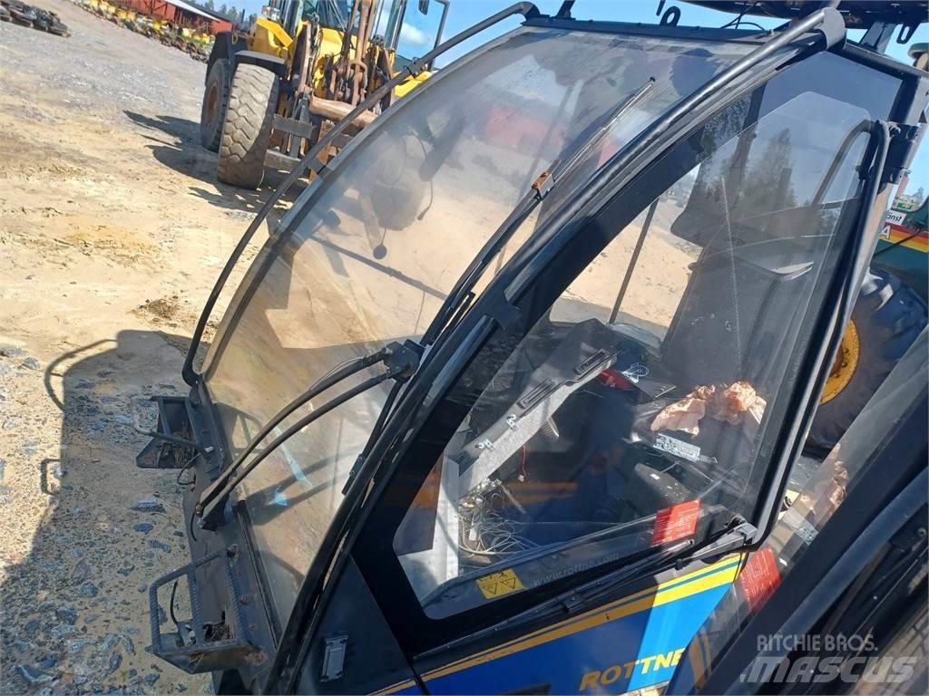 Rottne H14 Kabiny a interiér