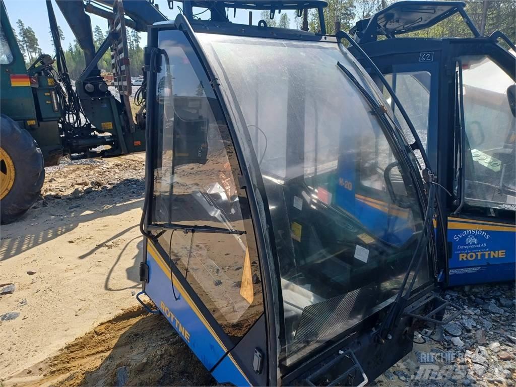 Rottne H14 Kabiny a interiér