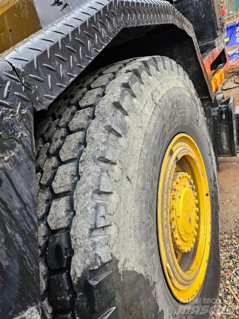 Tadano TR350M-2 Jeřáby pro těžký terén