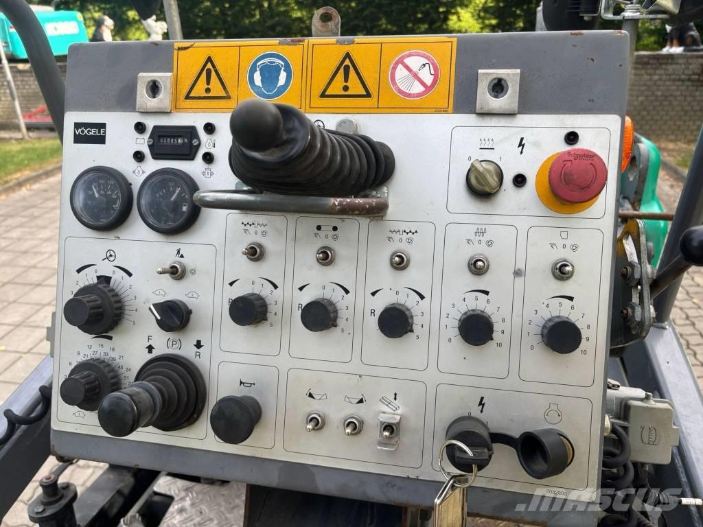 Vögele Super 800 Finišery