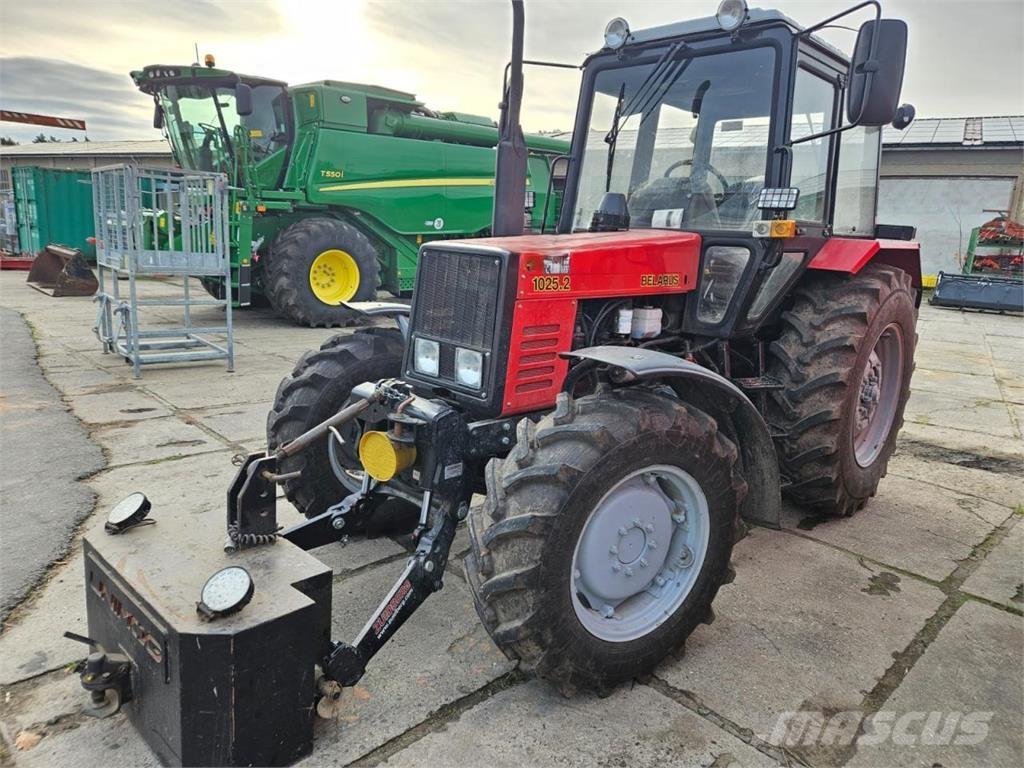 Belarus MTS 1025.2 Traktory