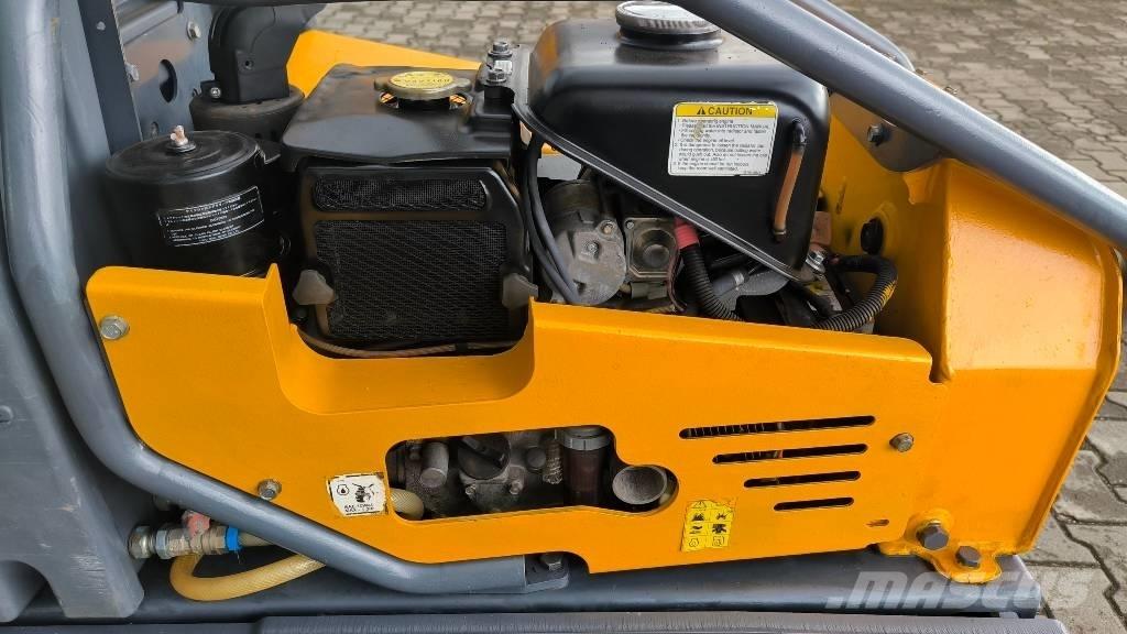 Belle TDX 650 Další válce