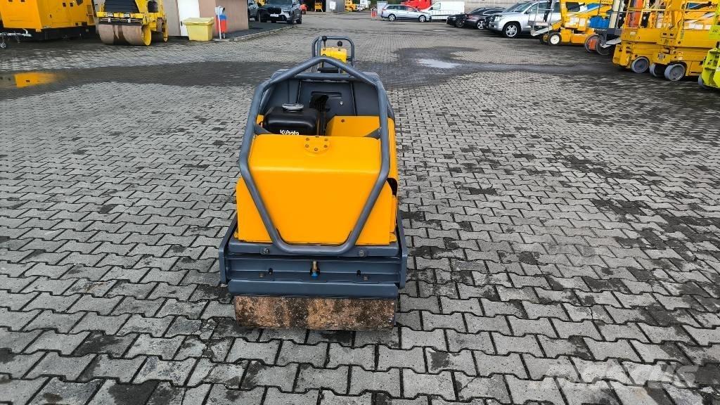 Belle TDX 650 Další válce