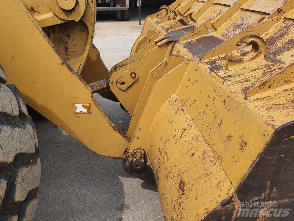 CAT 966 E Kolové nakladače