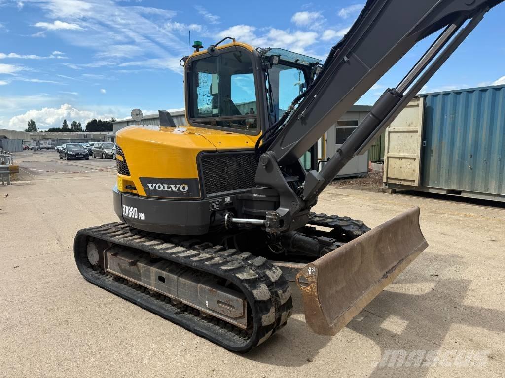 Volvo ECR 88 D Midi rýpadla 7t - 12t