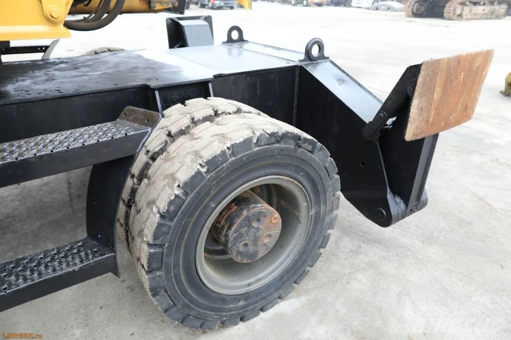CAT M 322 D Stroje pro manipulaci s odpadem