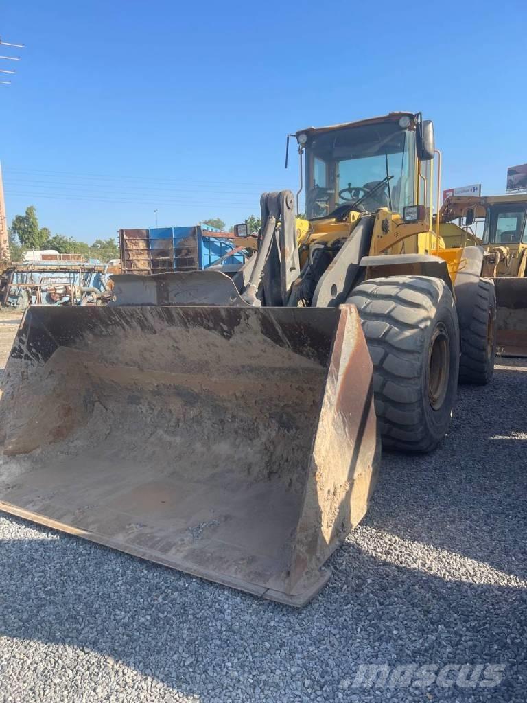 Volvo L 120 E Kolové nakladače