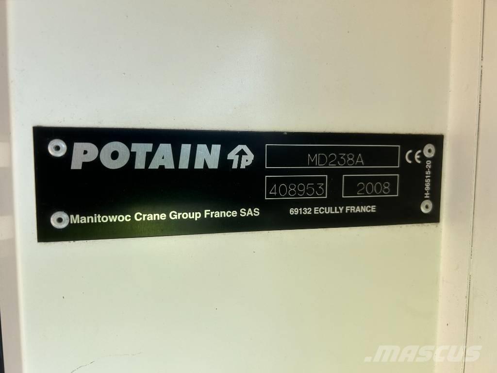 Potain MD238A-J10 Stavební jeřáby