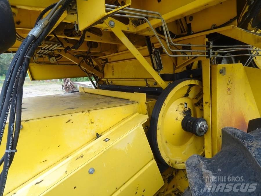 New Holland TC 54 Sklízecí mlátičky