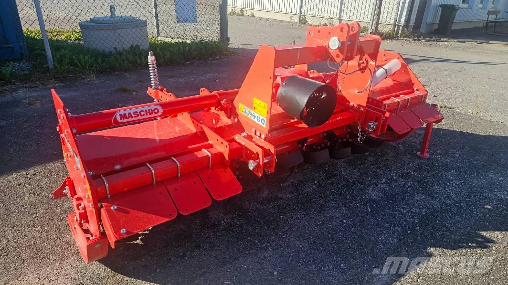  Mashio U 230C Další stroje na zpracování půdy a příslušenství