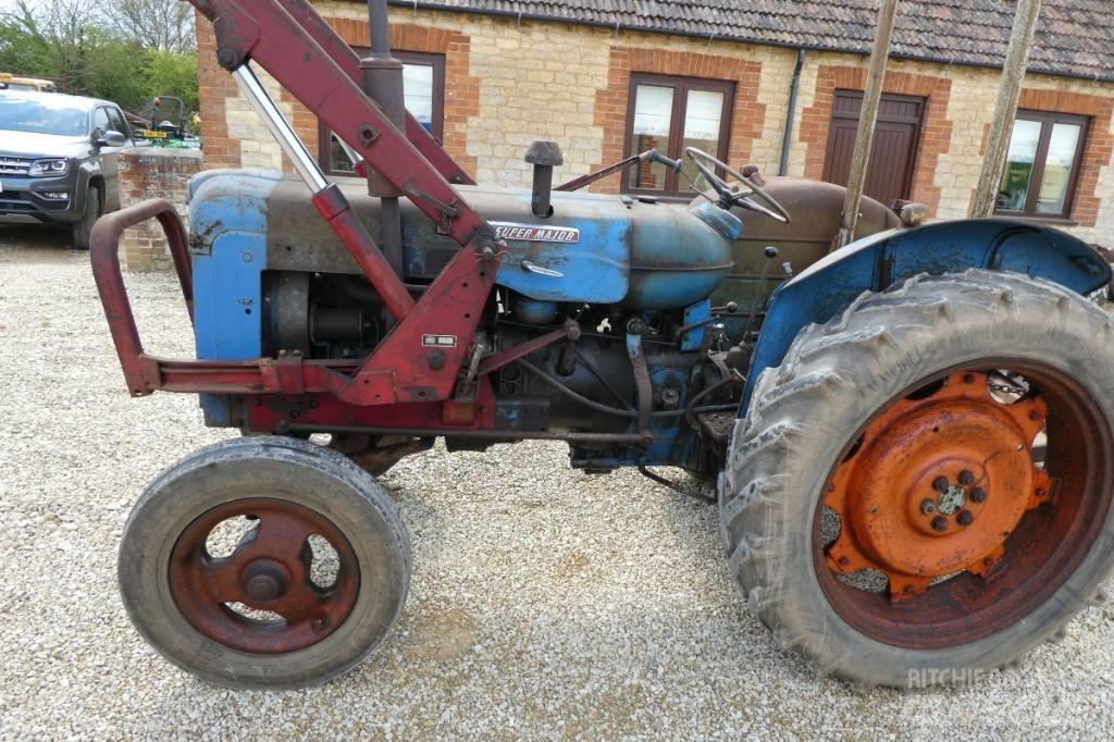 Fordson Super Major Traktory