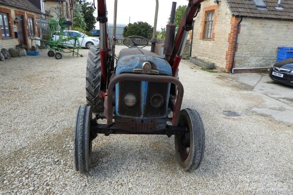 Fordson Super Major Traktory