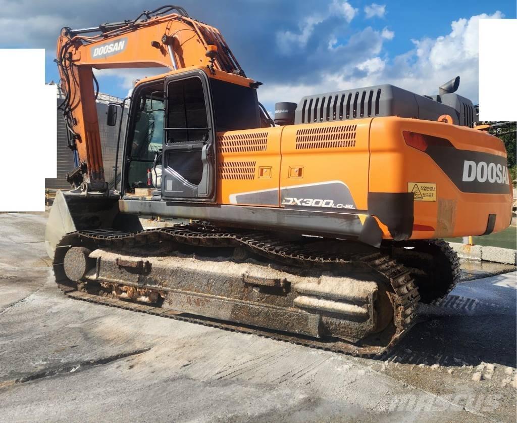 Doosan DX300LC-5L Pásová rýpadla