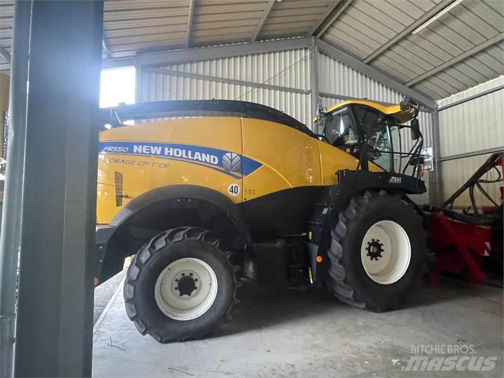 New Holland FR550 Samojízdné sekačky