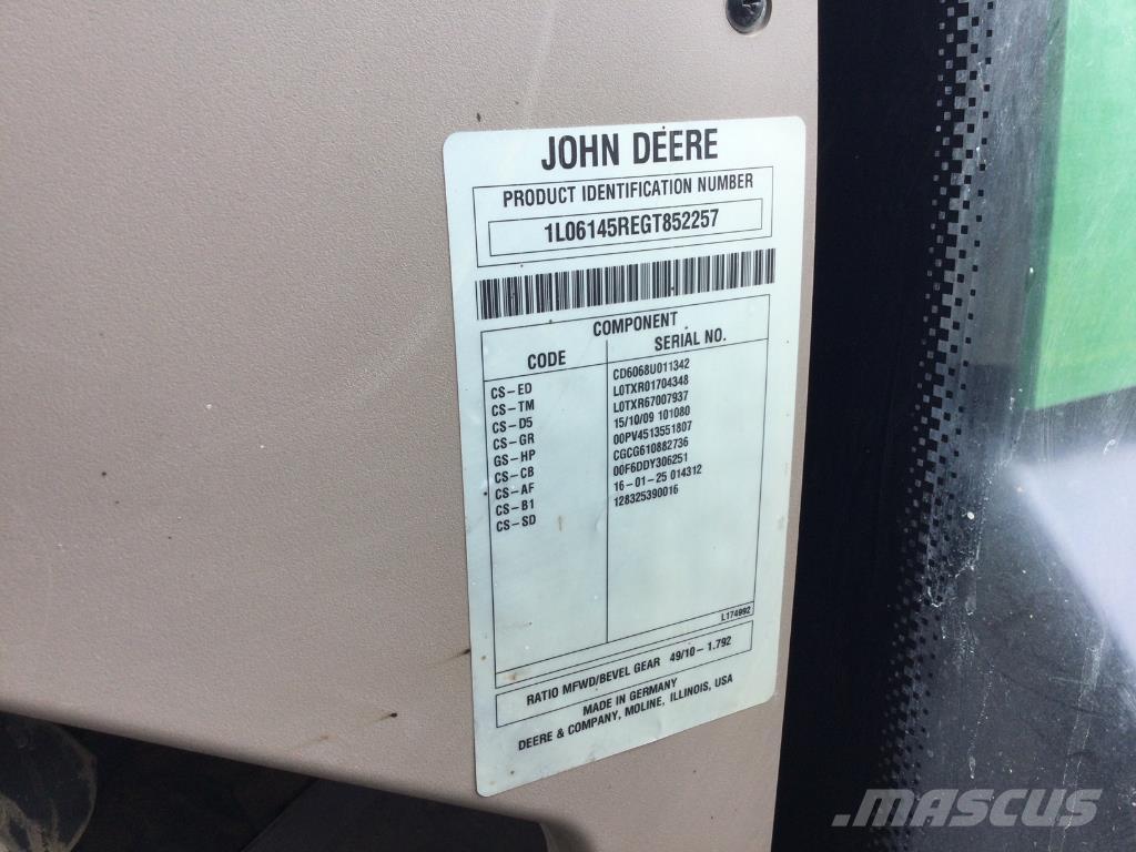 John Deere 6145R Traktory